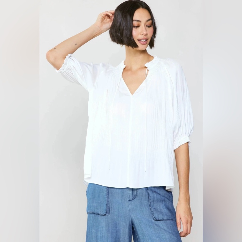 ANTHROPOLOGIE CURRENT AIR Women's White Blouse V Neck Sheer Short Sleeve Medium